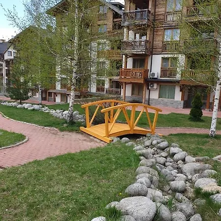 Forest Haven Retreat In Apartman